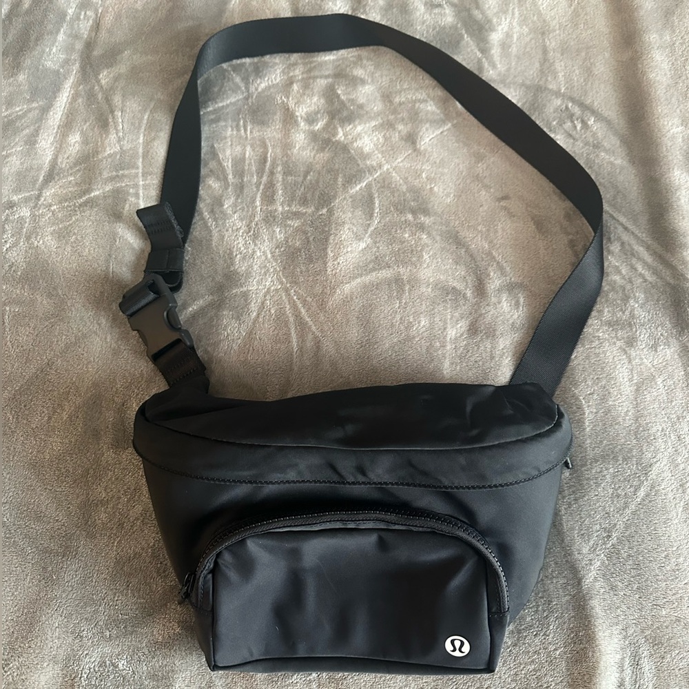 Lululemon Fanny pack